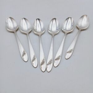 6 pcs Oneida Community Queen Bess II Teaspoon Silverplate Tudor Plate Flowers